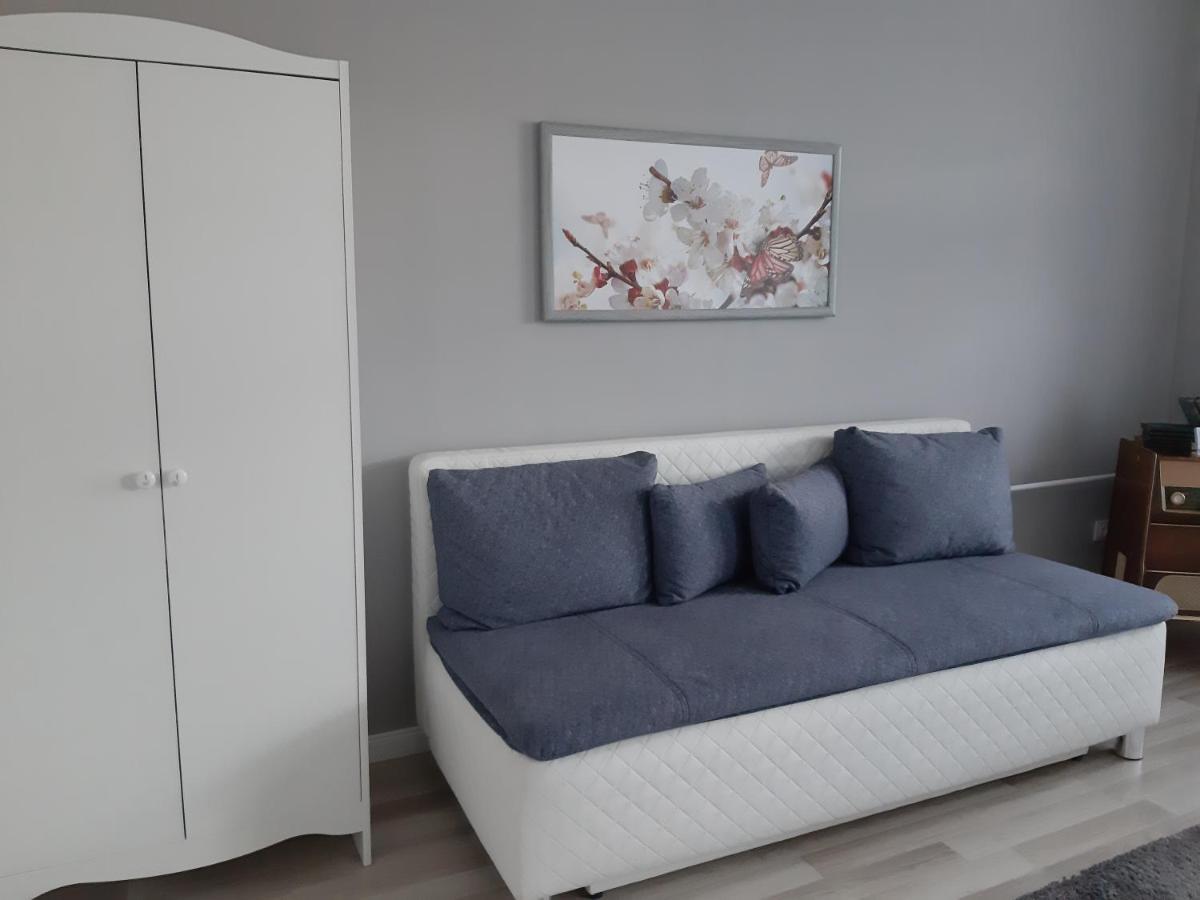 Jade Vendeghaz Apartment ปาปา ภายนอก รูปภาพ