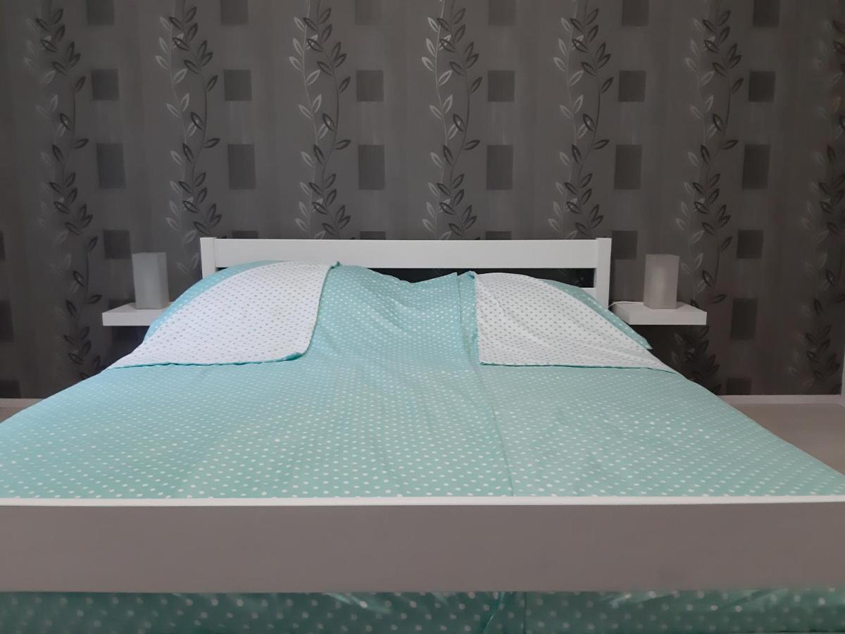 Jade Vendeghaz Apartment ปาปา ภายนอก รูปภาพ